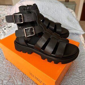 Miz Mooz Panthea Lug Sandal (Women) size 9 Brand New/ Never worn